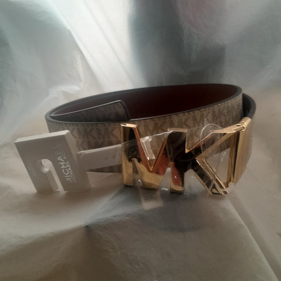 MICHAEL Michael Kors Accessories - New Michael Kors Reversible Belt